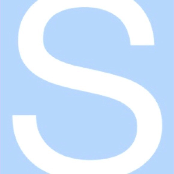 Meet your Posher, Stephanie - Picture 1 of 1